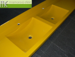 ME sro_umyvadlova deska Flexible50_2 x ARCTIC_zluta RAL 1021_Waschtisch auf Mass_2x ARCTIC Becken_Foto vom Kunde