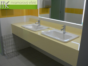 Vědeckotechnologický park Ostrava_umyvadlové desky Flexible60_10cm zadní soklík_25cm přední čela_RAL modrá a žlutá