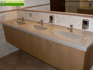 State chateau Sychrov_custom-made countertops with integrated washbasins | granite surface Butterscotch